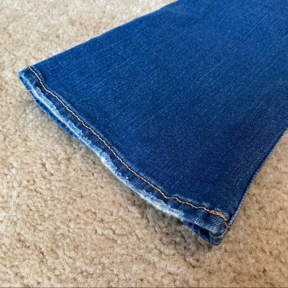 Hollister Low-rise Blue Boot-Cut Jeans, Size 3 - Picture 10 of 10